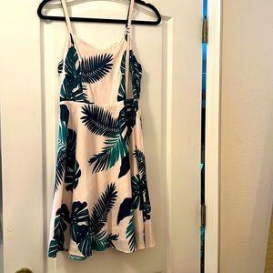 Old navy pink palm dress